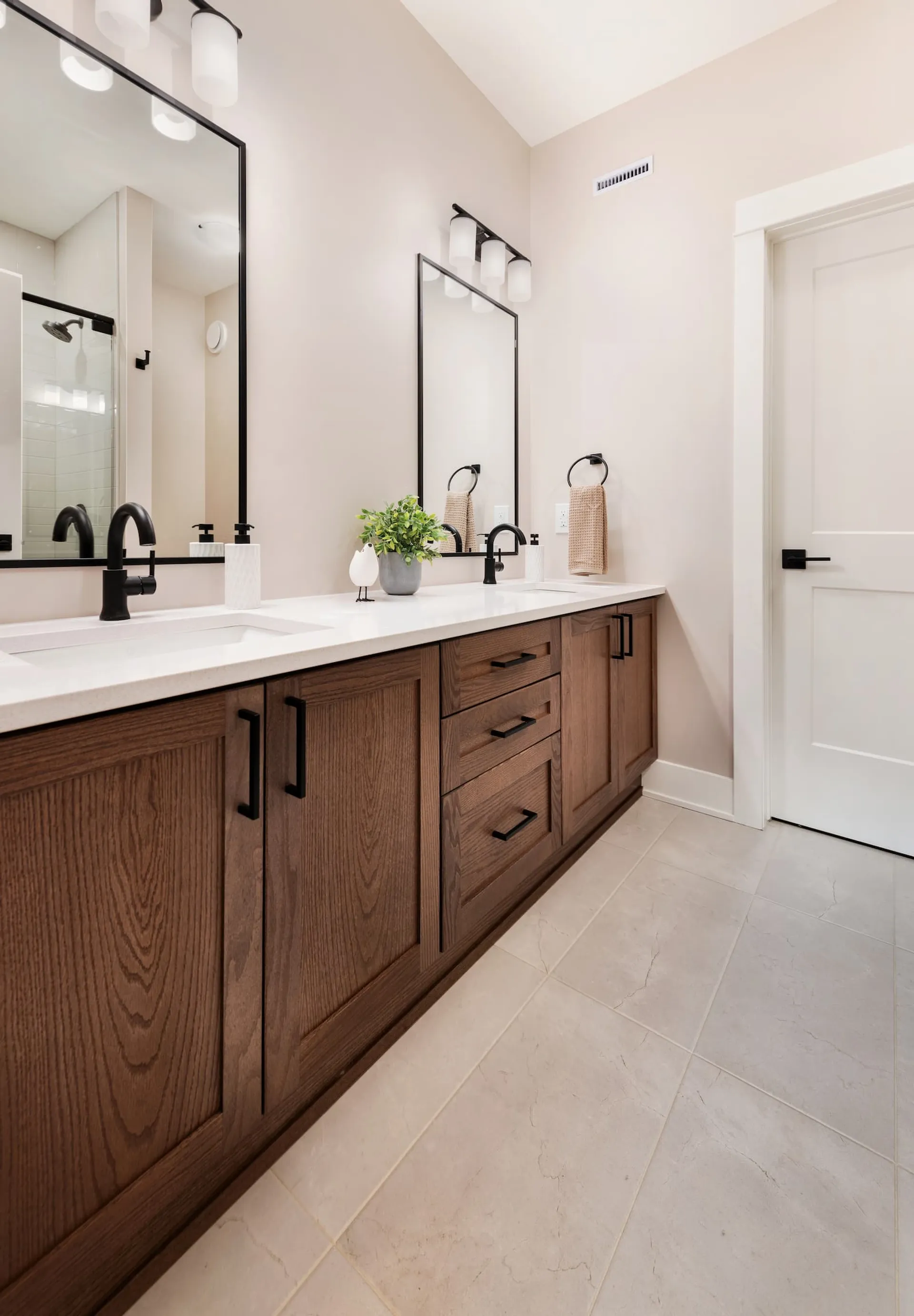 Bathroom of Cataraqui Bungalow Townhome at Watercolour, Westport.