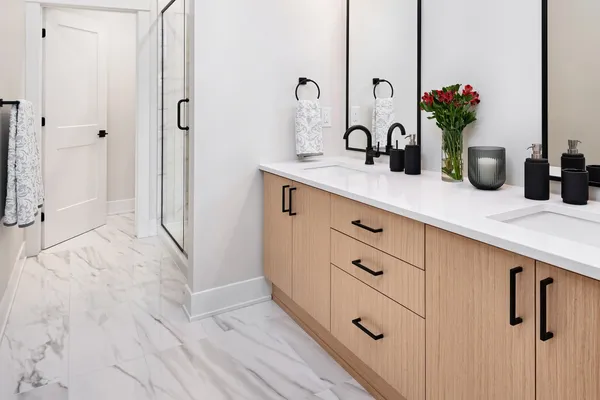 Bathroom in Frontenac attached bungalow at Watercolour Westport